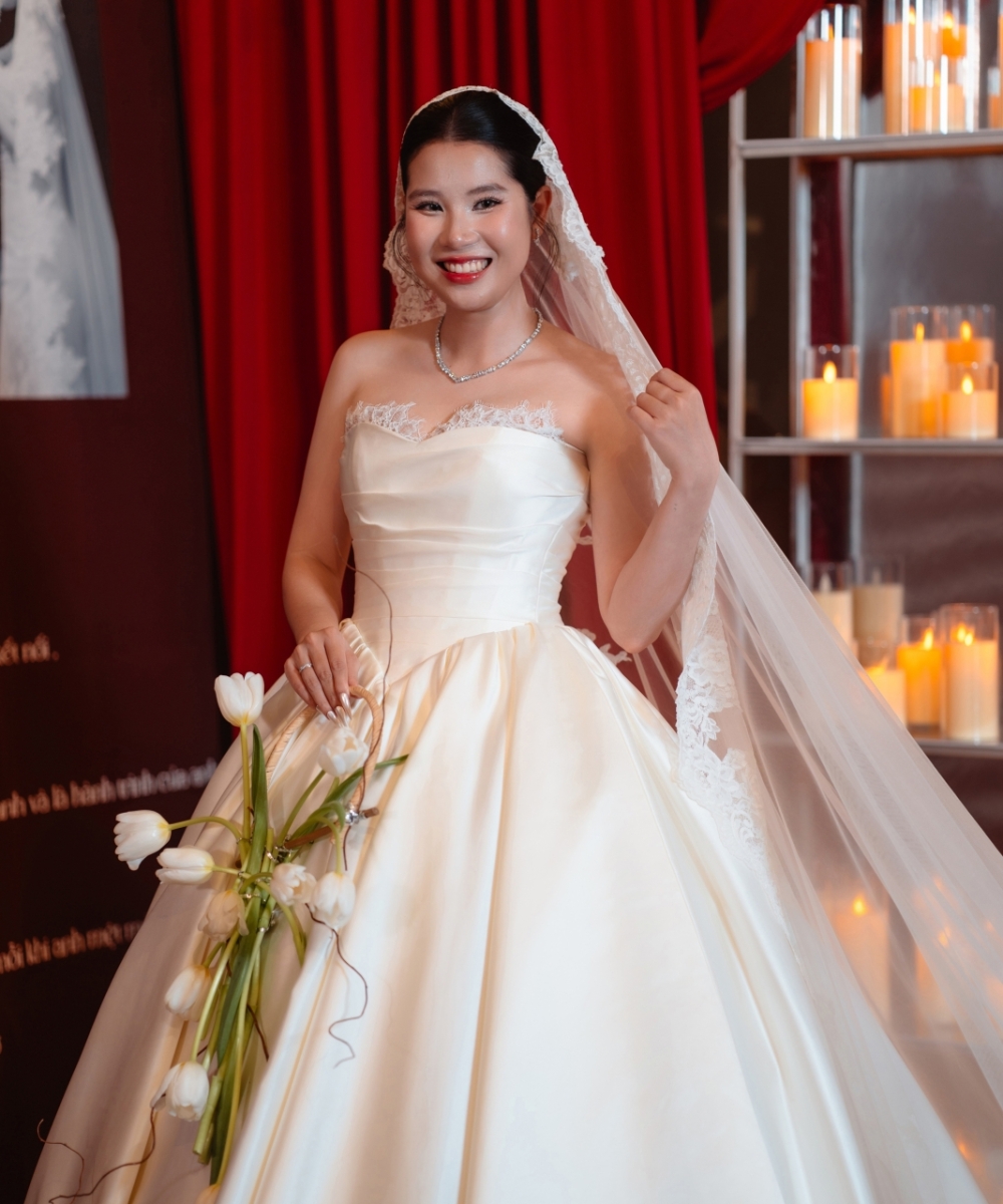 DUCHESS 084 - PHUNG & HAN