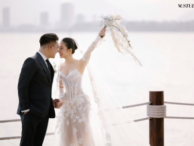 VÁY CƯỚI ĐÍNH ĐÁ PHA LÊ HAY REN THÊU CHÌM: ĐÂU LÀ "TÂM ĐIỂM" DÀNH CHO BẠN?