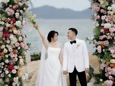 BÍ QUYẾT MẶC VÁY CƯỚI TRƠN: ĐƠN GIẢN NHƯNG VẪN "ĐẮT TIỀN" VÀ SANG TRỌNG VƯỢT THỜI GIAN