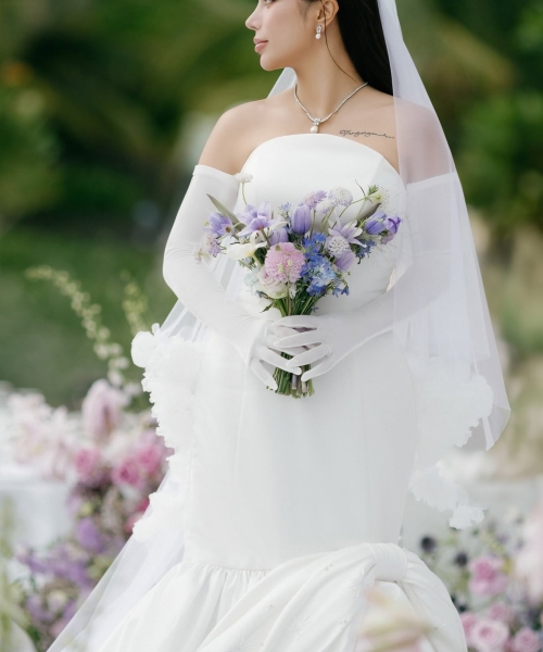 DUCHESS 058 - THU & TRANG