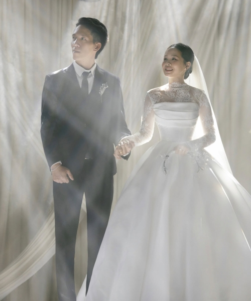 CUONG & QUYNH