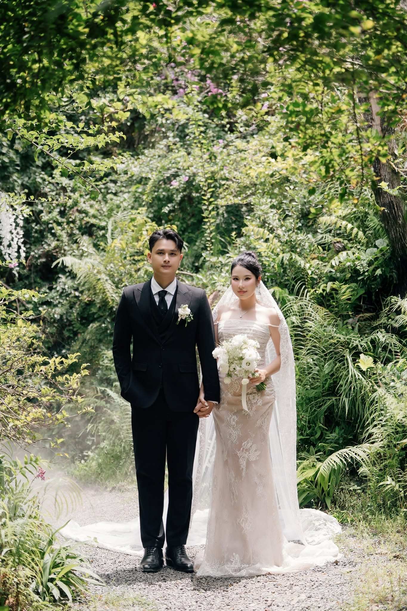 TỪ
PRE-WEDDING ĐẾN PHÓNG SỰ CƯỚI – SỰ LIỀN MẠCH TRONG HÌNH
ẢNH – VU STUDIOS Nha Trang